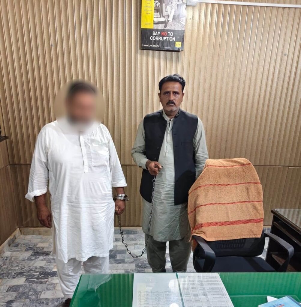 اینٹی کرپشن سرگودھا کی کارروائی، محکمہ جنگلات کا فارسٹ رینجر رشوت لیتے ہوئے گرفتار
