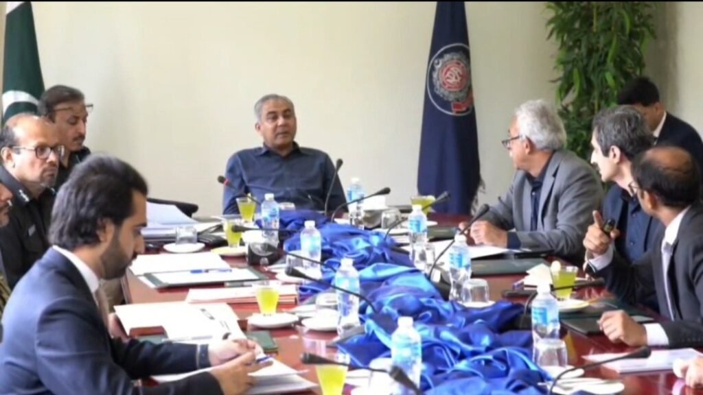 وزیر داخلہ کا دورہ نیشنل پولیس اکیڈمی ،جاری ترقیاتی و اپ گریڈیشن منصوبوں کا معائنہ اور زیرِ تربیت افسران کے لیے تیار ماڈل رومز کا جائزہ لیا