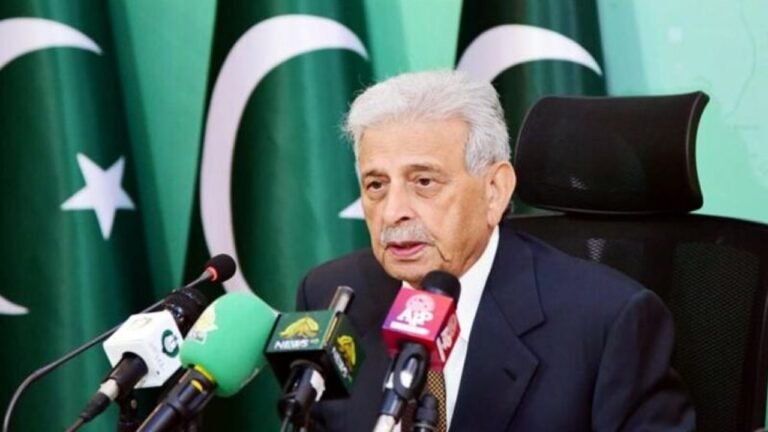 موسمیاتی تبدیلی پاکستانی زراعت وغذائی تحفظ کیلئے چیلنج بن چکی ہے، وفاقی وزیر رانا تنویر حسین