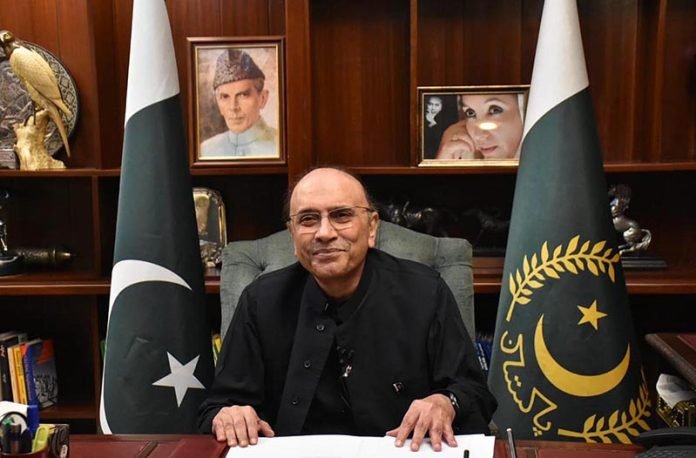 پاکستان ،نائیجیریا کے ساتھ دوستانہ تعلقات اور تعاون کو مزید وسعت دینے کے لئے پرعزم ہیں، صدر مملکت آصف علی زرداری کا نائیجیریا کے یوم آزادی پر اپنے ہم منصب کے نام پیغام