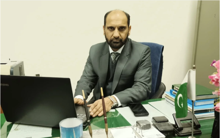 پروفیسر ڈاکٹر طاہر محمود ڈار کو ’بہترین عربی مترجم 2026‘ ایوارڈ سے نواز دیا گیا