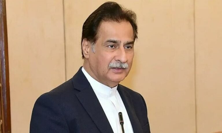 سپیکر قومی اسمبلی ایاز صادق کی فتح 4کروز میزائل کے کامیاب تجربے پر قوم و مسلح افواج کو مبارکباد