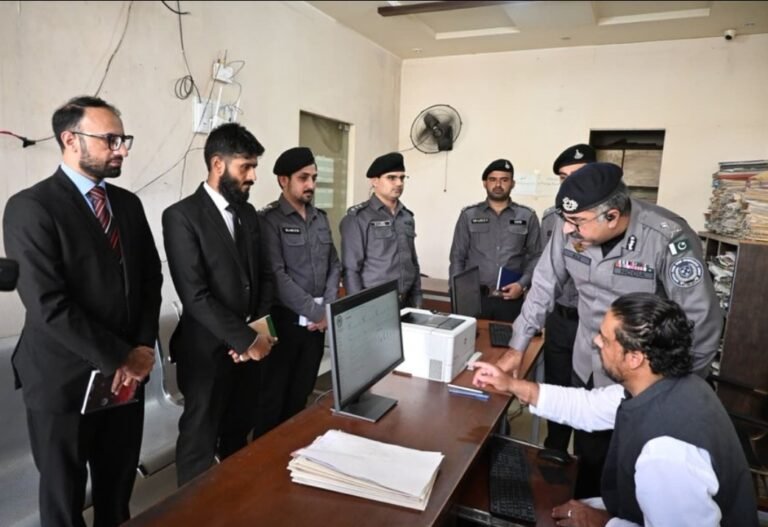 ڈی جی این سی سی آئی اے سید علی ناصر رضوی کا گوجرانوالہ سرکل کا دورہ، تفتیش میرٹ پر کرنے اور شہریوں کو فوری انصاف کی فراہمی کی ہدایت