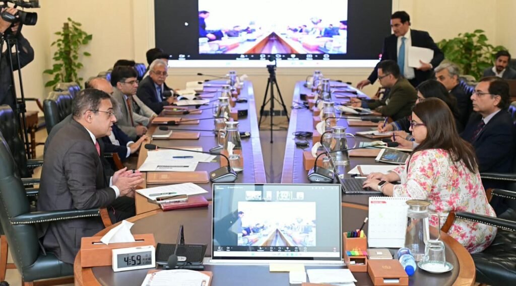وفاقی وزیر اقتصادی امور