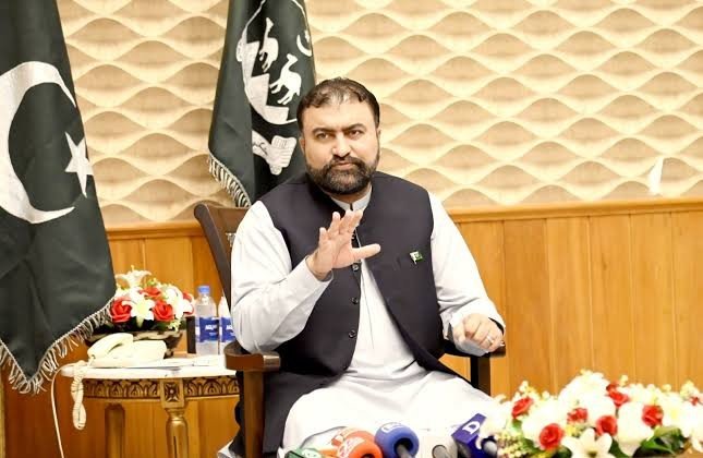 اساتذہ معاشرے کی تعمیر، نئی نسل کی کردار سازی اور مستقبل کی تشکیل میں بنیادی کردار ادا کرتے ہیں، وزیر اعلیٰ سرفراز بگٹی
