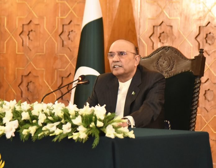 صدر آصف زرداری کا چین کے قومی دن پر صدر شی جن پنگ کے نام تہنیتی پیغام، پاک-چین دوستی اور تزویراتی شراکت داری مزید گہری کرنے کے عزم کا اعادہ